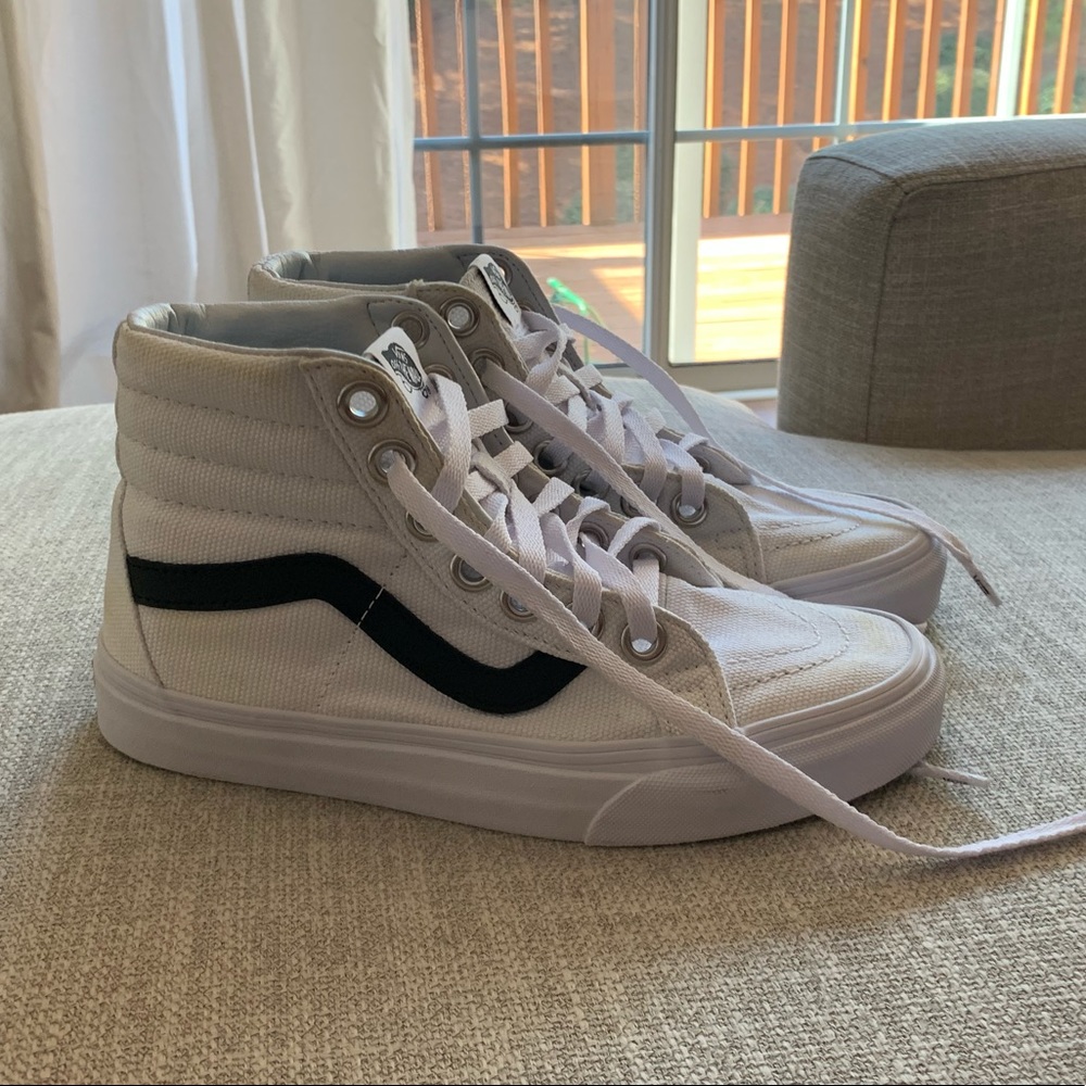 White canvas high top Vans sz 5.5/7 women